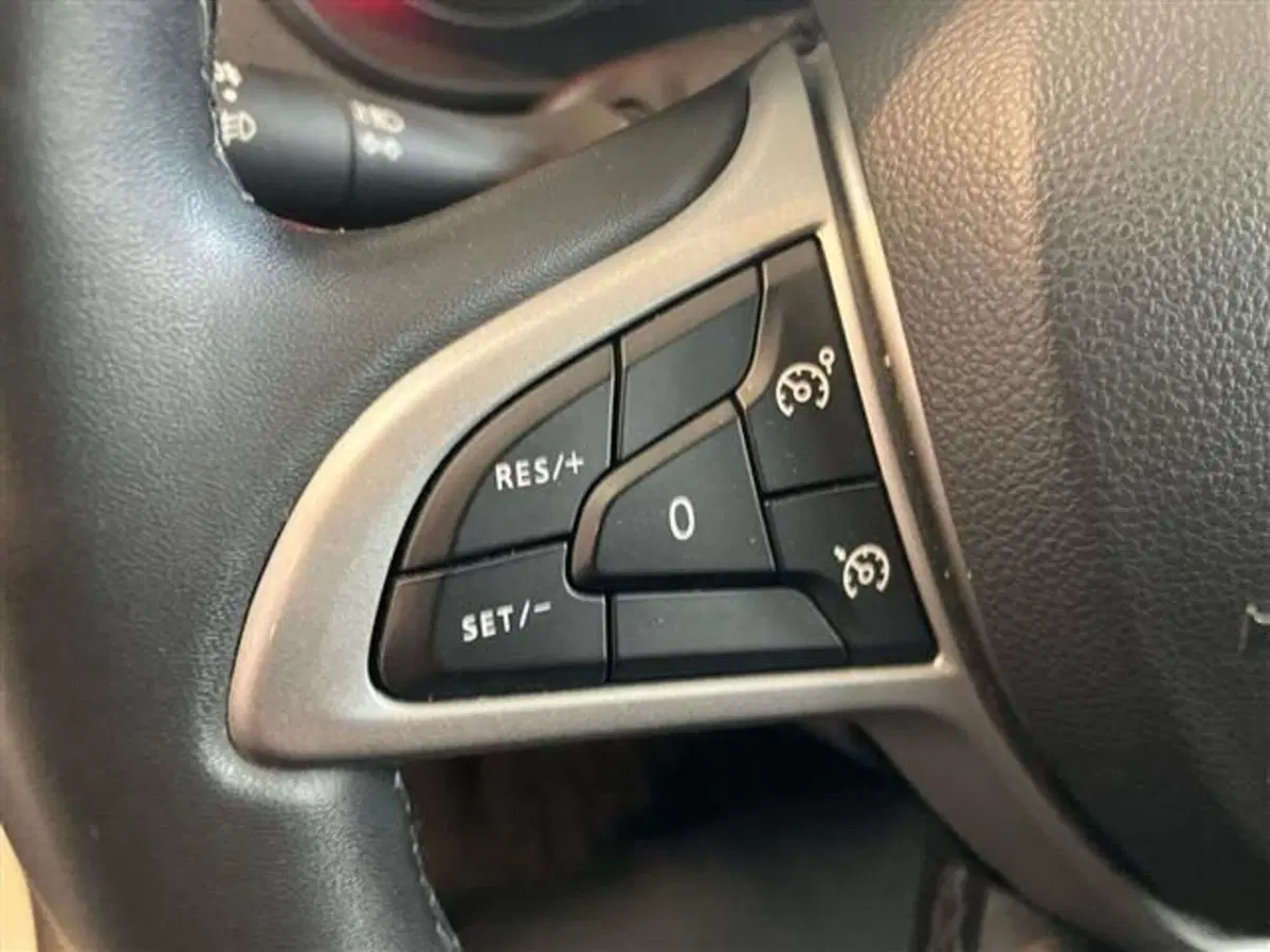 Dacia Duster usata a Como (17)