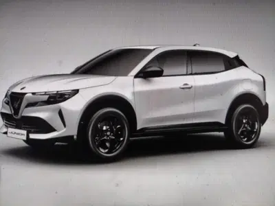 Alfa Romeo Junior 1.2 ibrida Ti 145cv edct6 nuova a Cesena