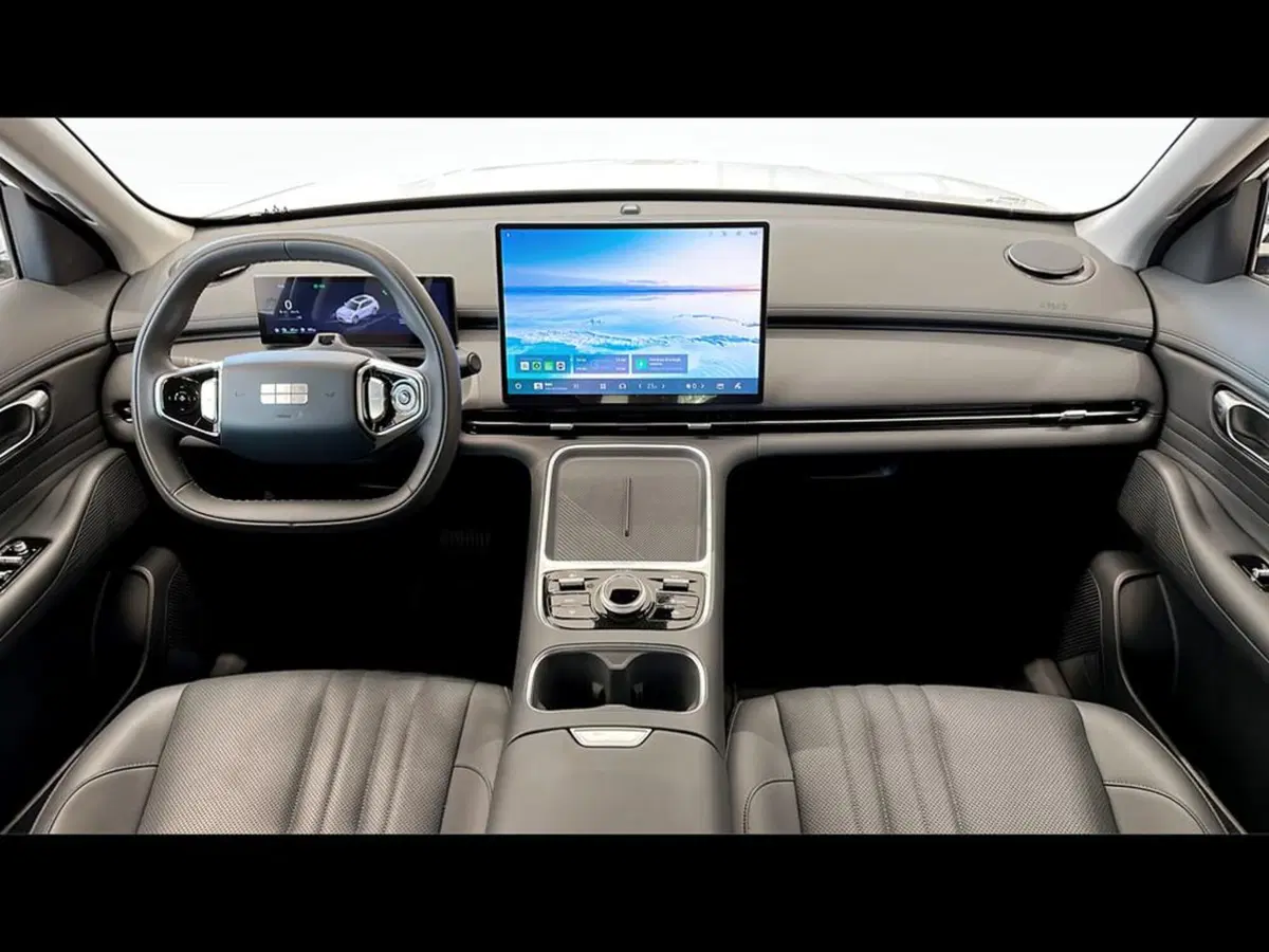 Geely Starray usata a Varese (4)