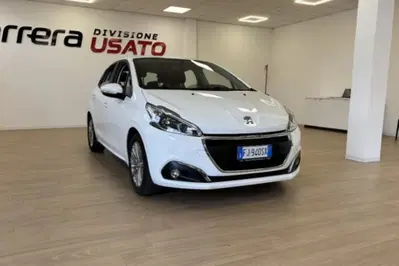 Peugeot 208 82 5p. GPL Allure del 2017 usata a Fondi