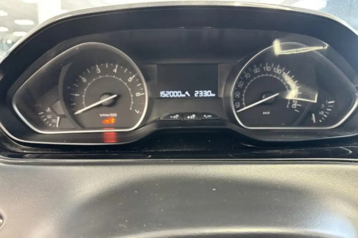Peugeot 208 usata a Latina (13)