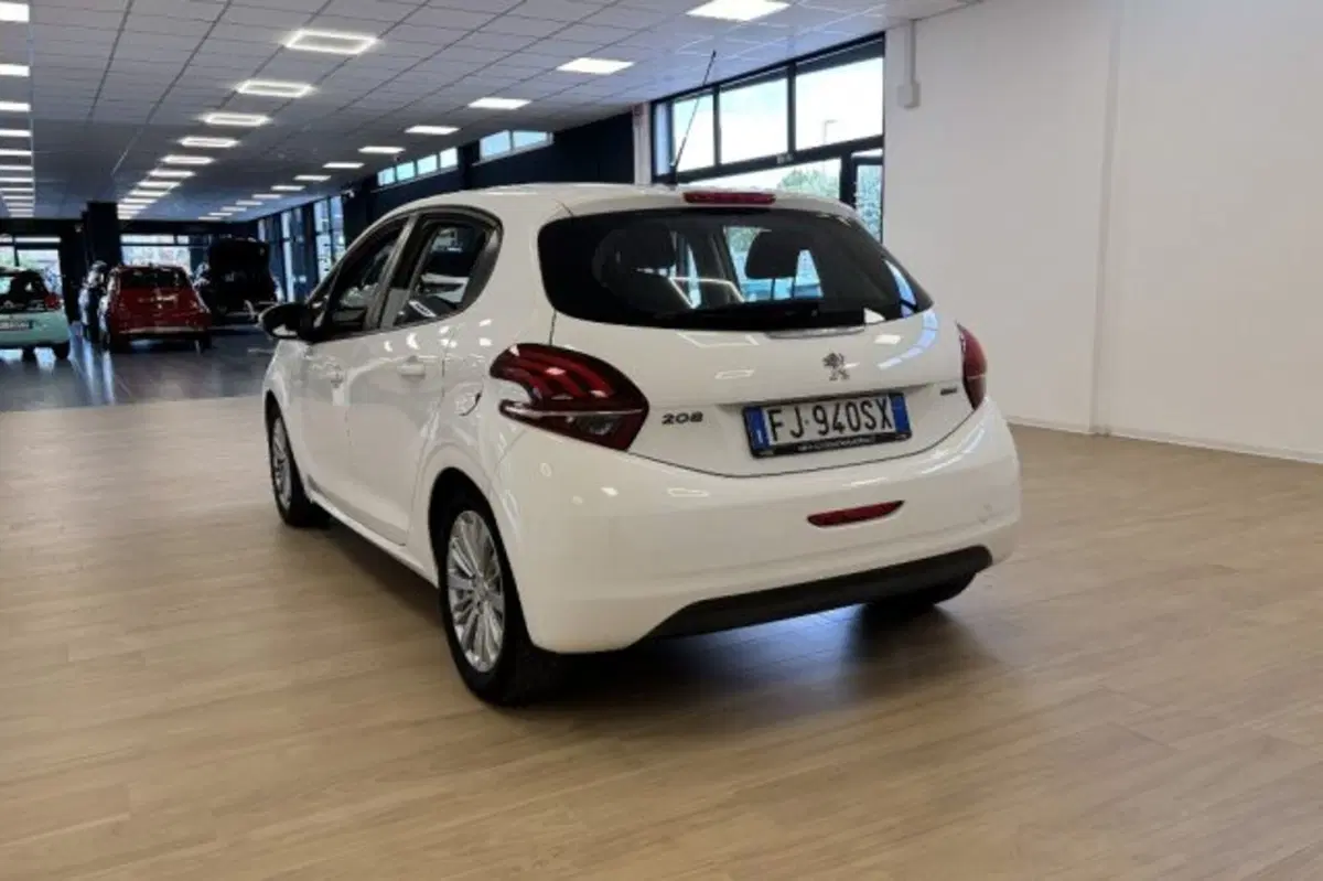Peugeot 208 usata a Latina (5)