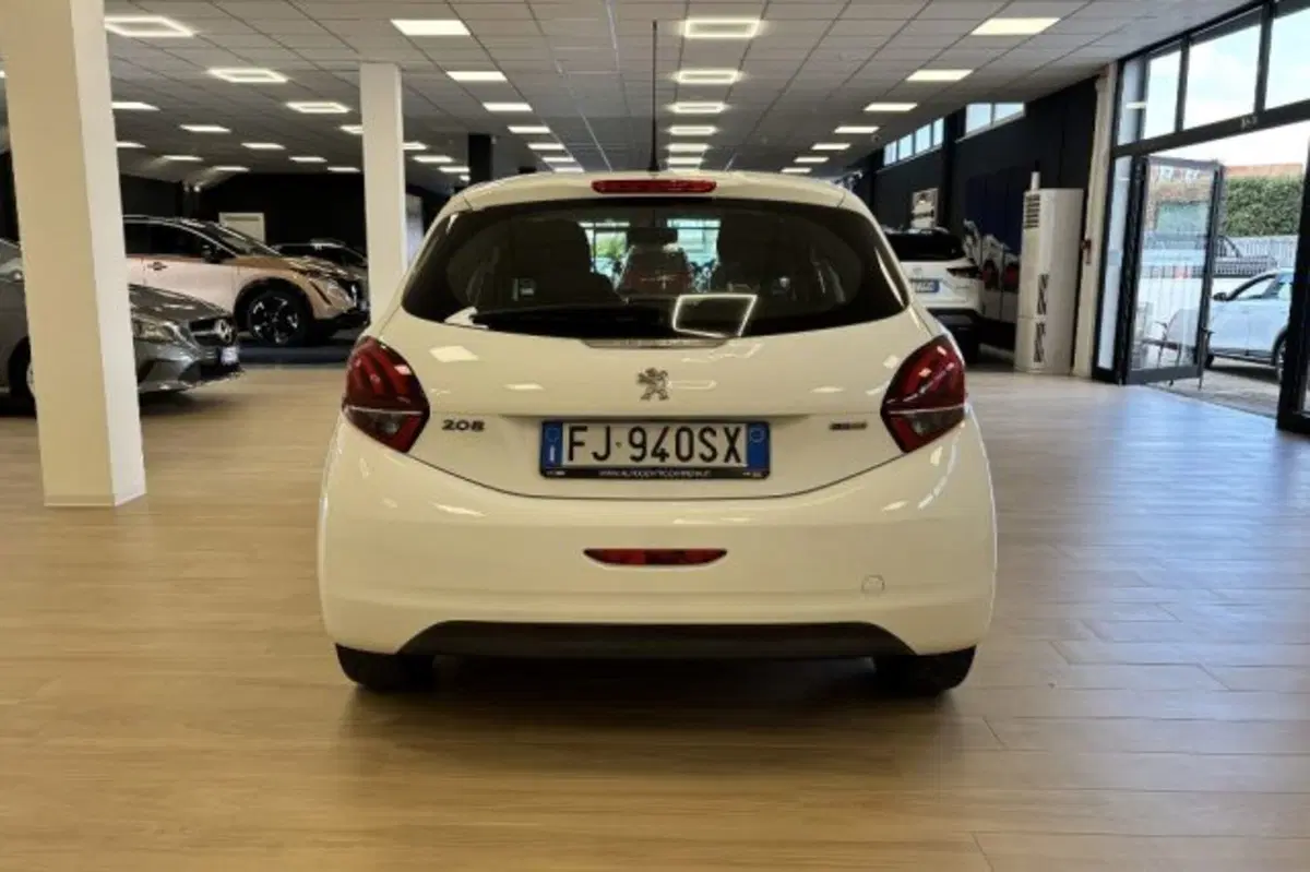 Peugeot 208 usata a Latina (6)