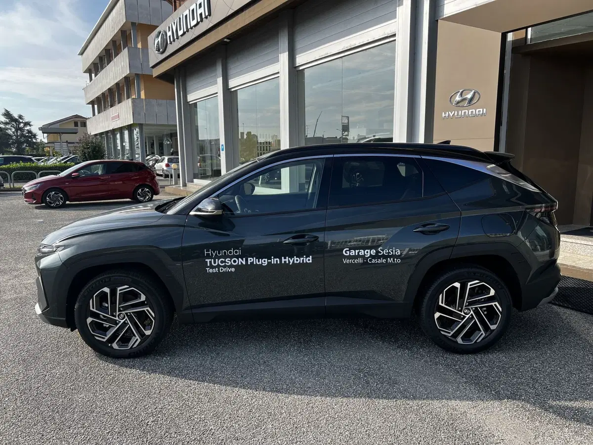 Hyundai Tucson nuova a Vercelli (2)
