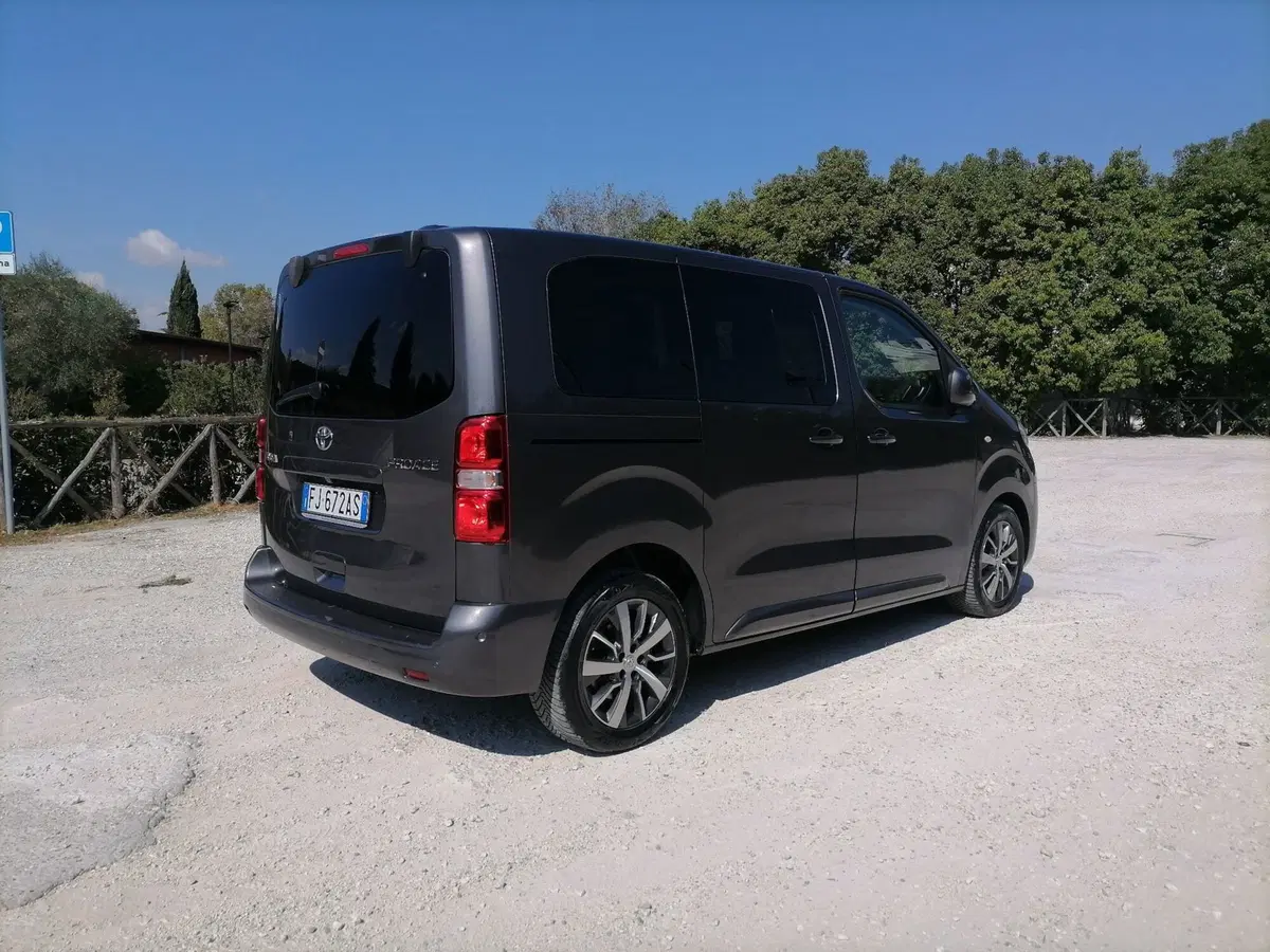 Toyota Proace Verso usata a Roma (2)