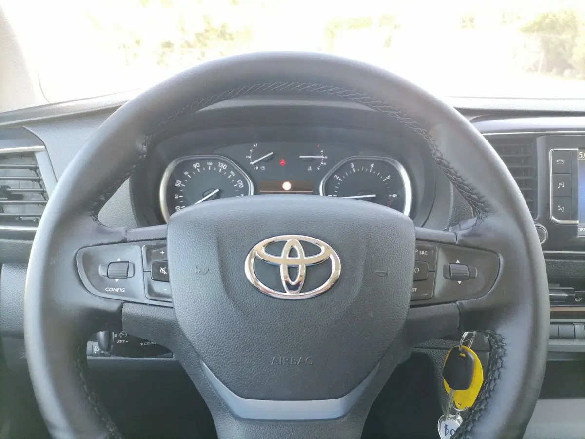 Toyota Proace Verso usata a Roma (20)