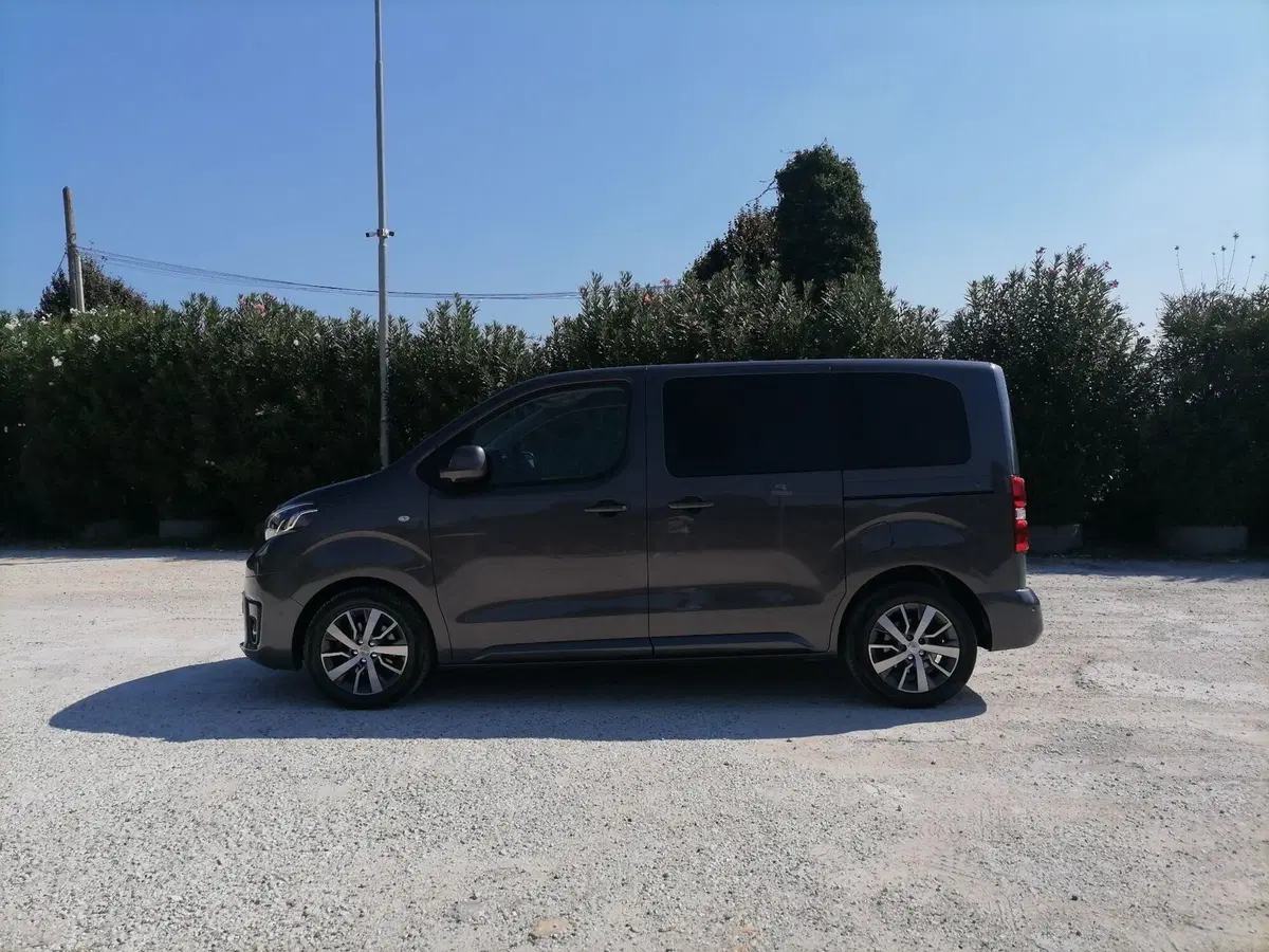 Toyota Proace Verso usata a Roma (3)