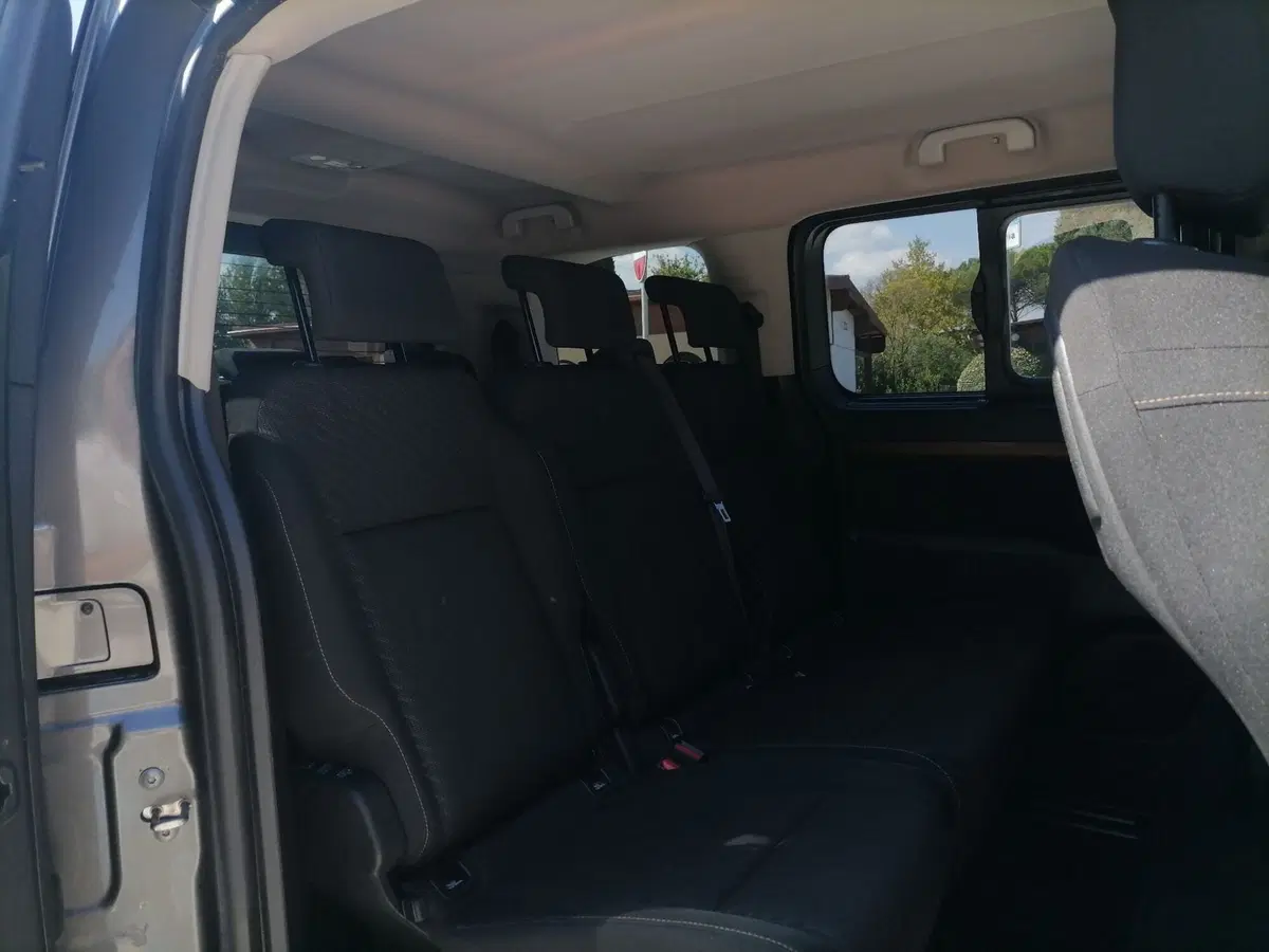Toyota Proace Verso usata a Roma (8)