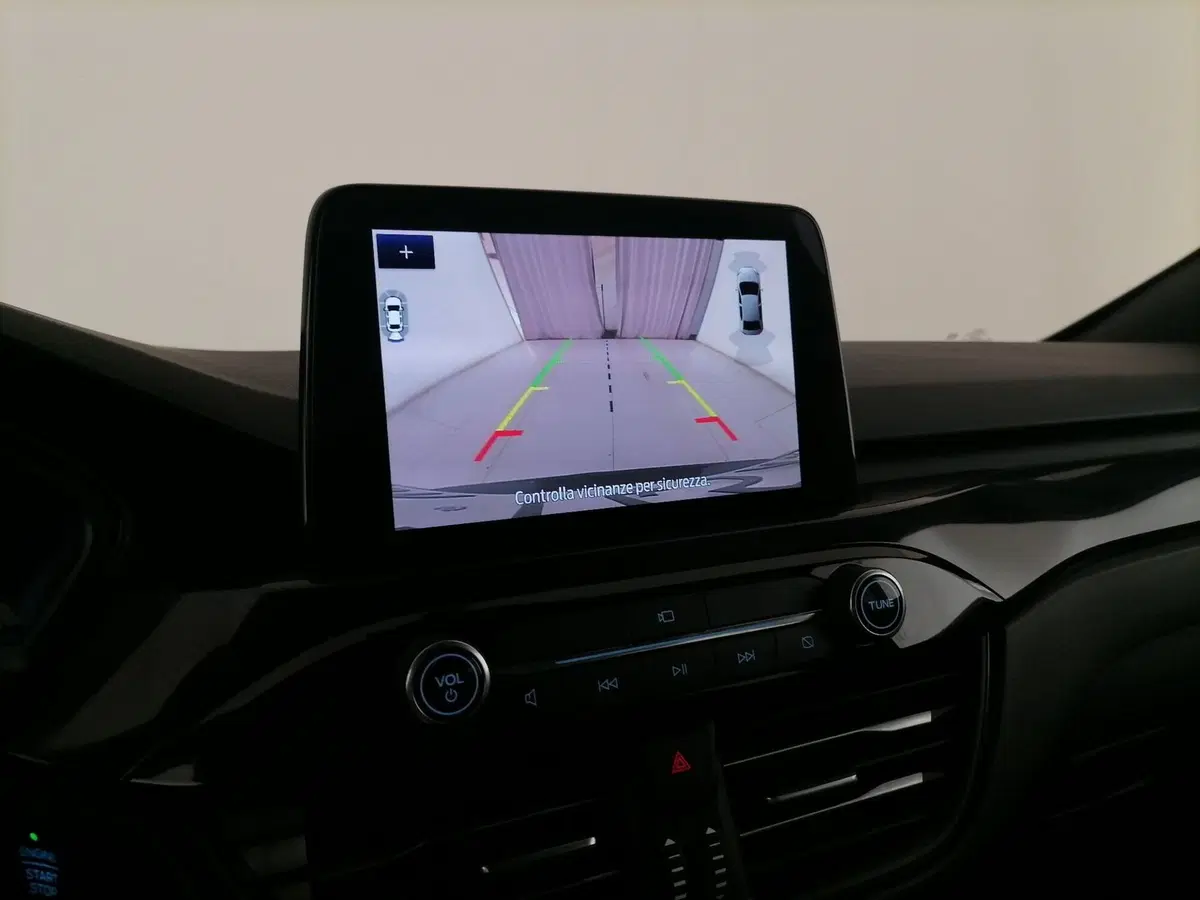 Ford Kuga usata a Roma (17)