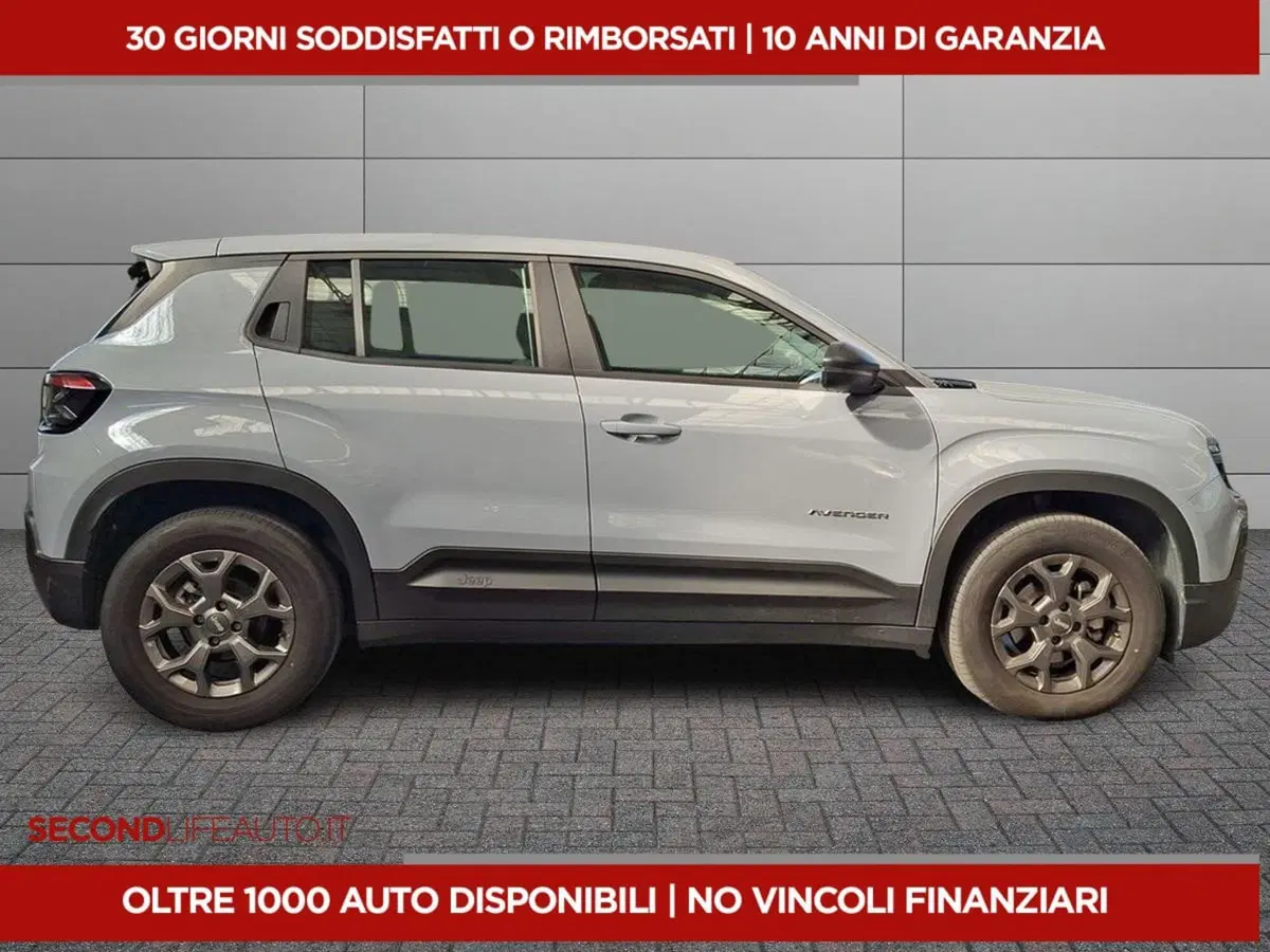 Jeep Avenger usata a Roma (12)