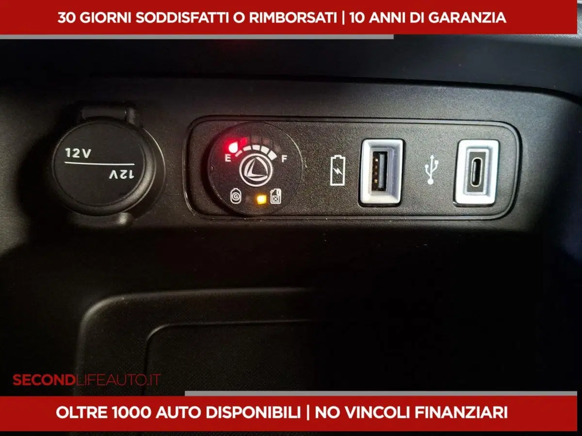 Jeep Avenger usata a Roma (13)