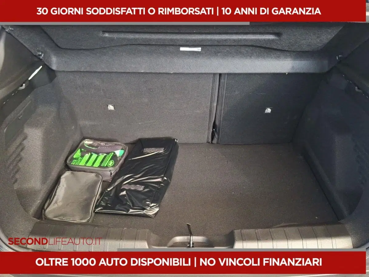 Jeep Avenger usata a Roma (15)