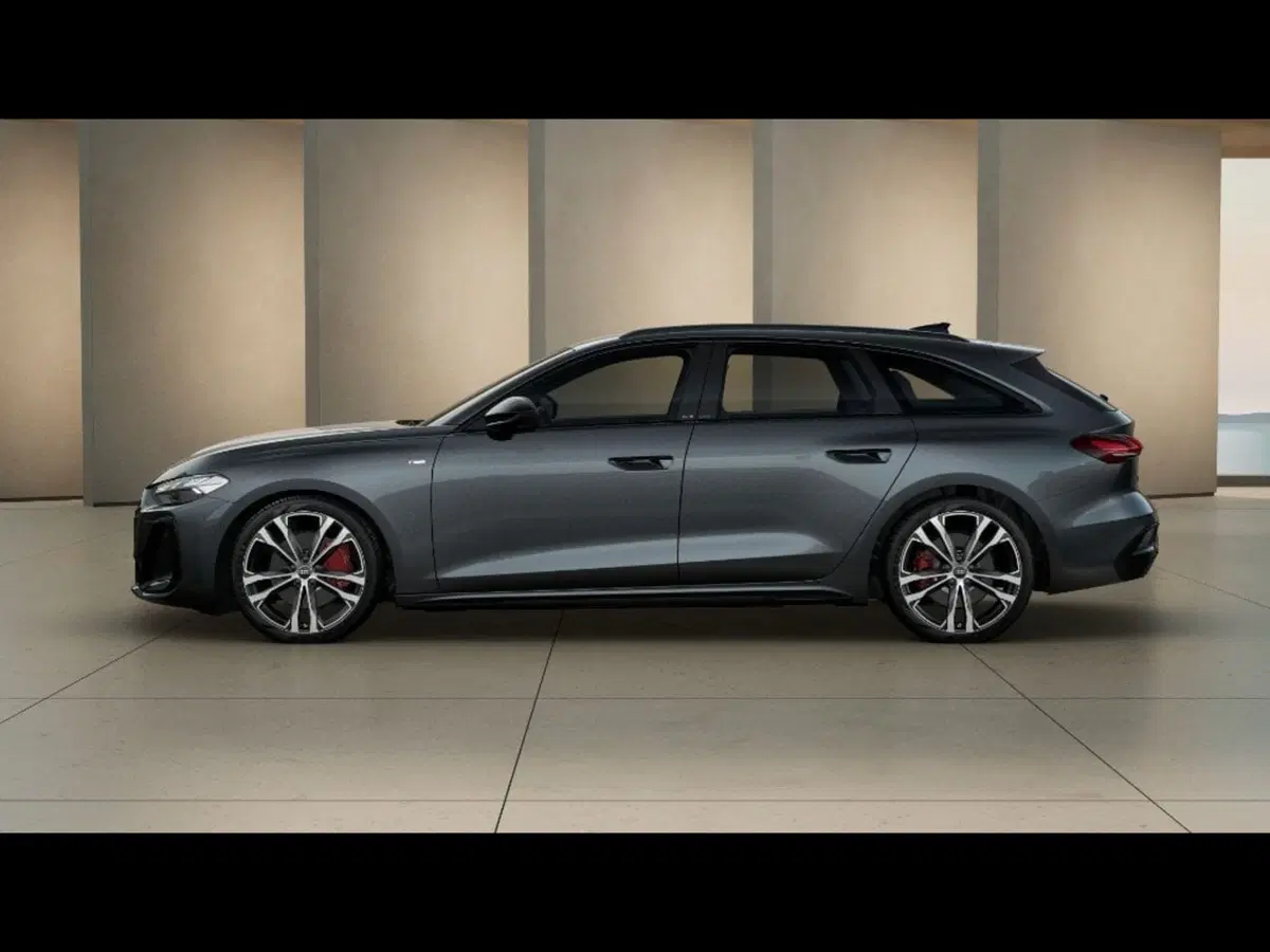 Audi A5 Avant nuova a Livorno (2)