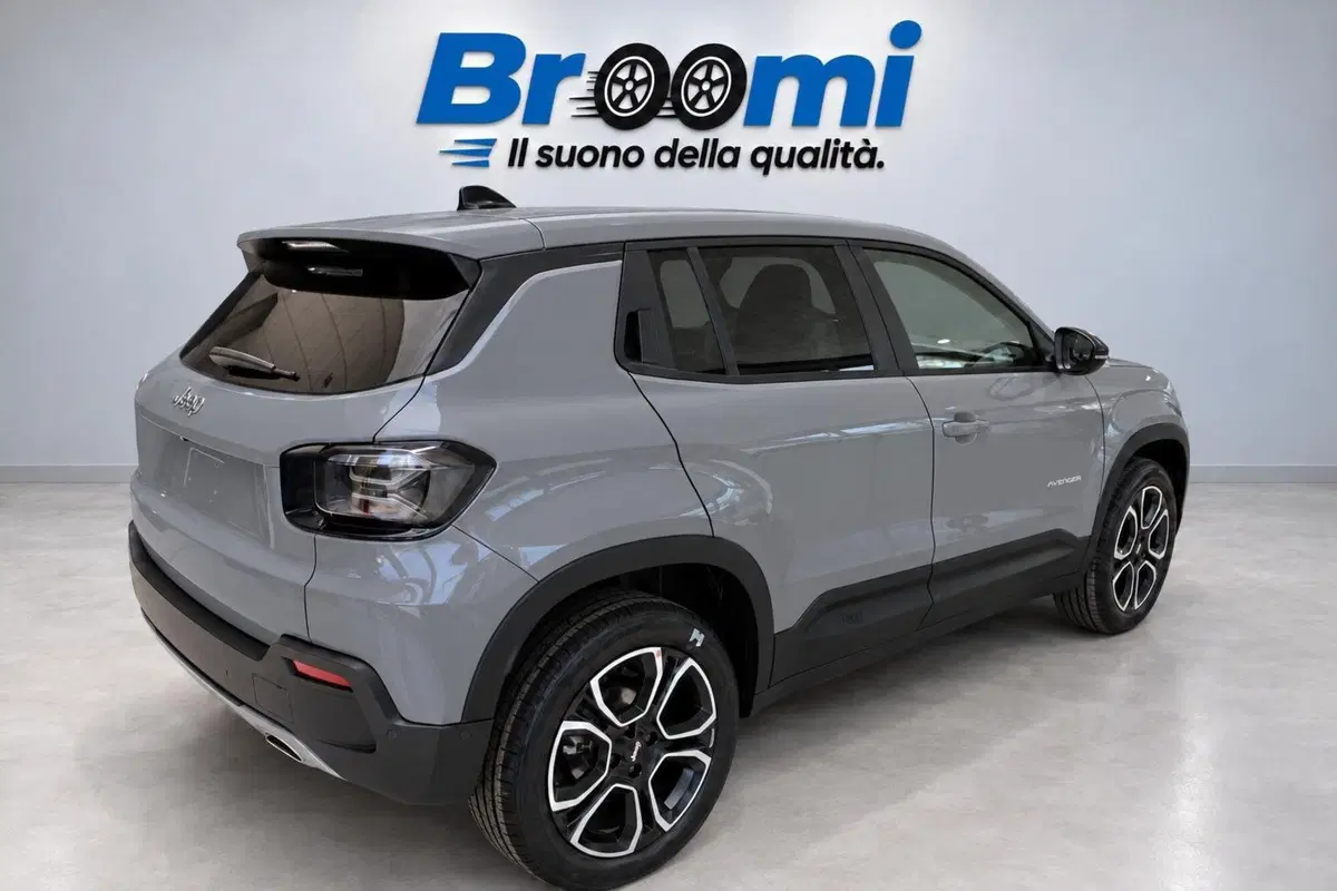 Jeep Avenger nuova a Cremona (5)
