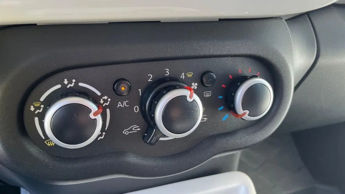 Renault Twingo usata a Parma (13)