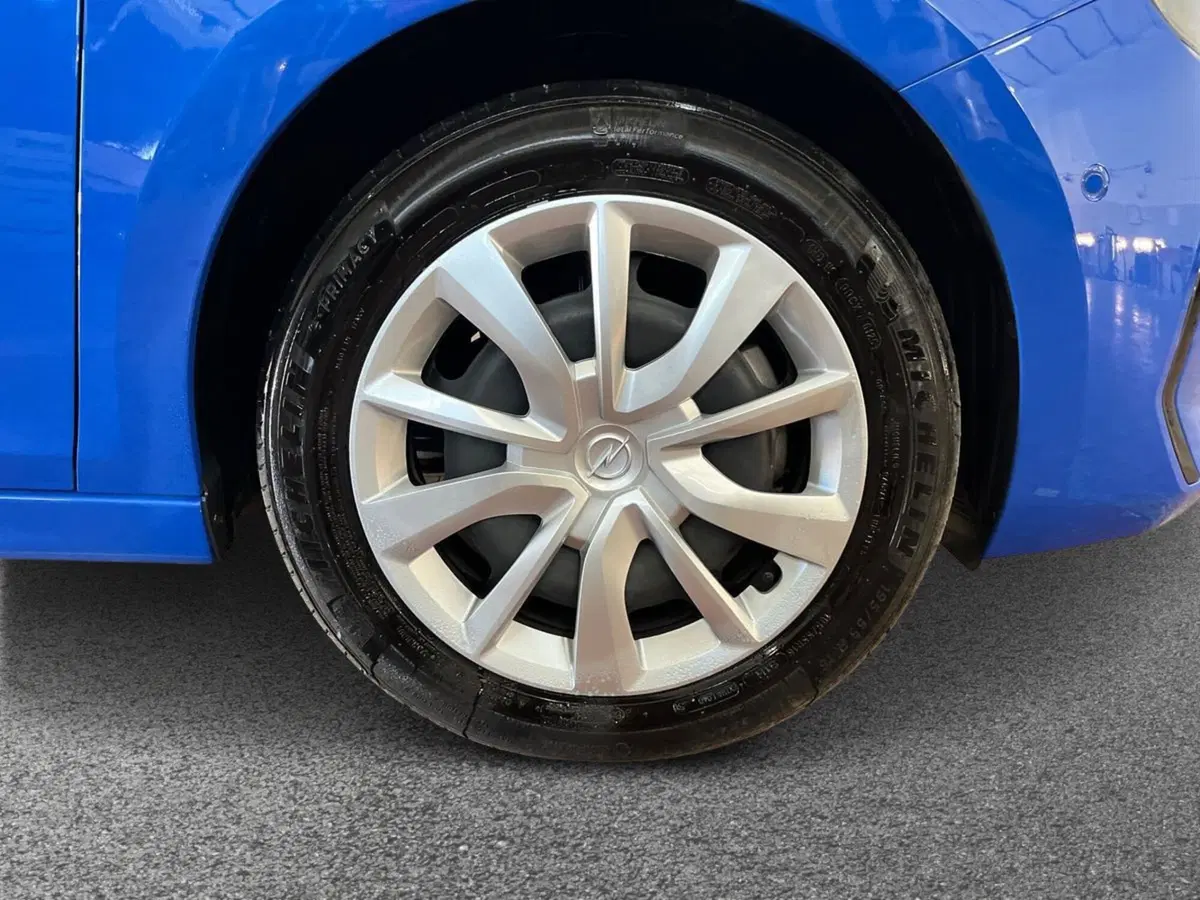 Opel Corsa usata a Lecce (6)