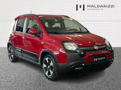 Fiat Pandina 1.0 firefly hybrid s&s 70cv del 2025 usata a Taranto