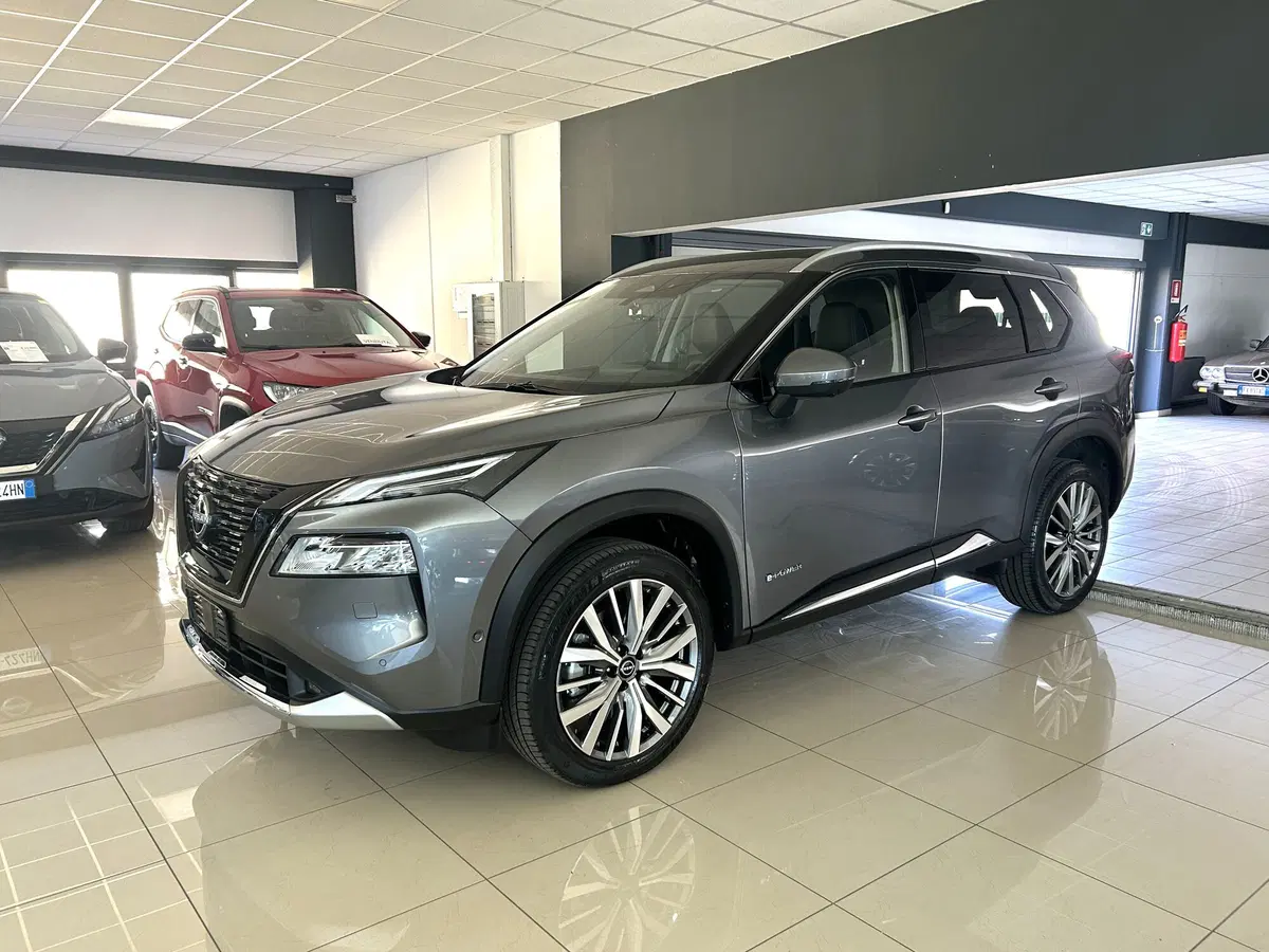 Nissan X-Trail nuova a Ferrara
