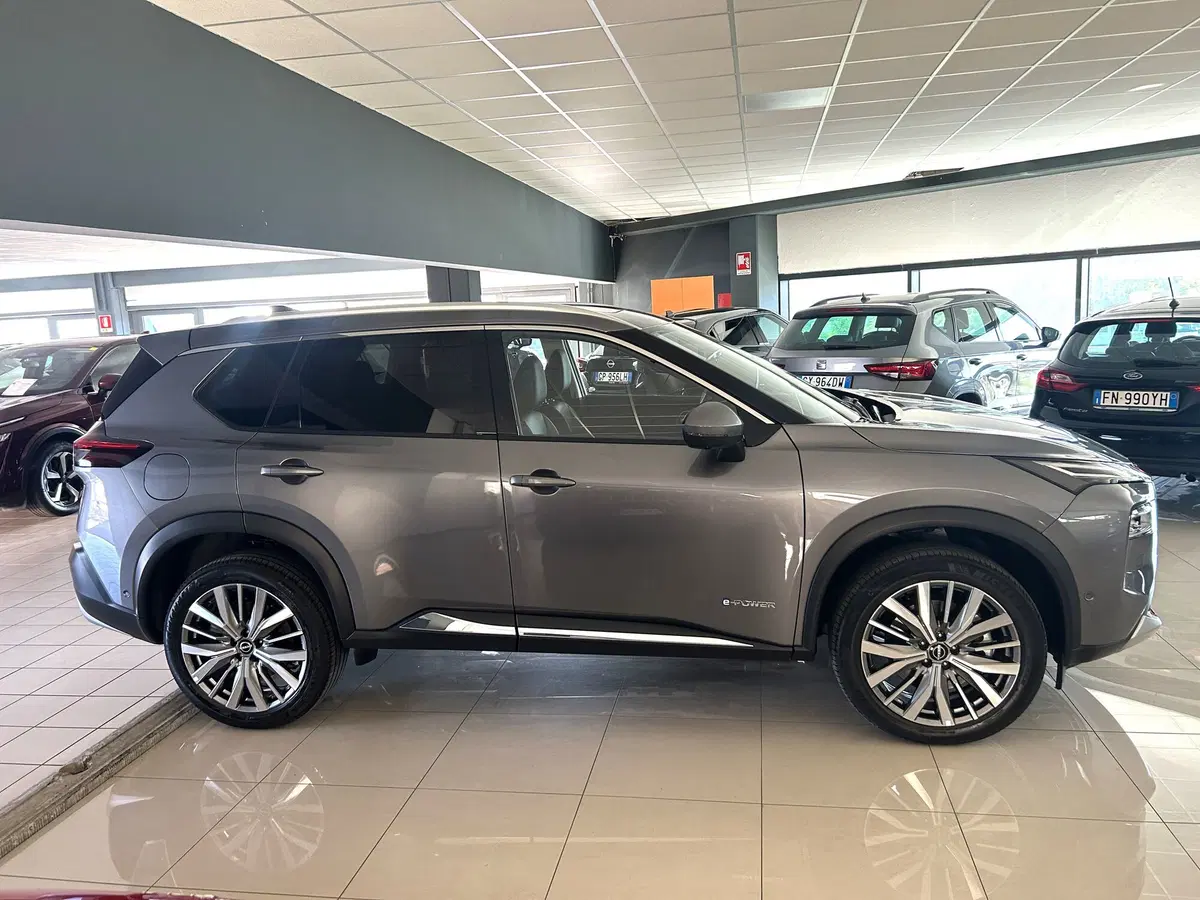 Nissan X-Trail nuova a Ferrara (4)