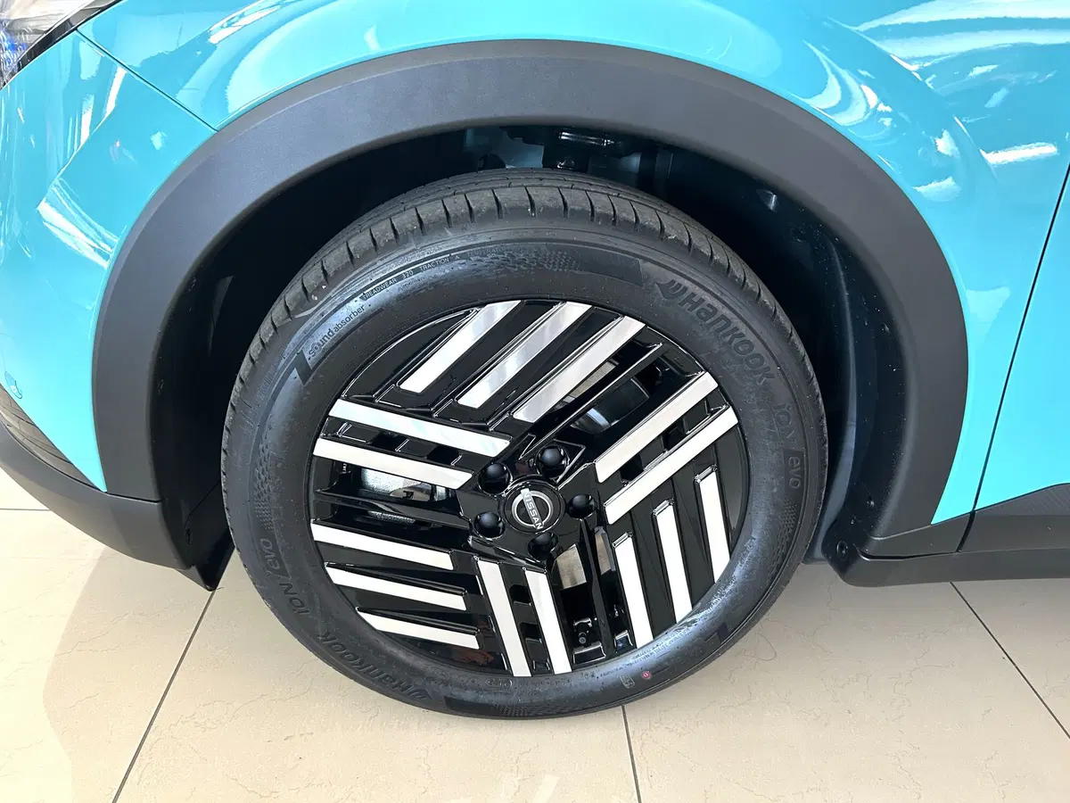 Nissan Leaf nuova a Ferrara (7)