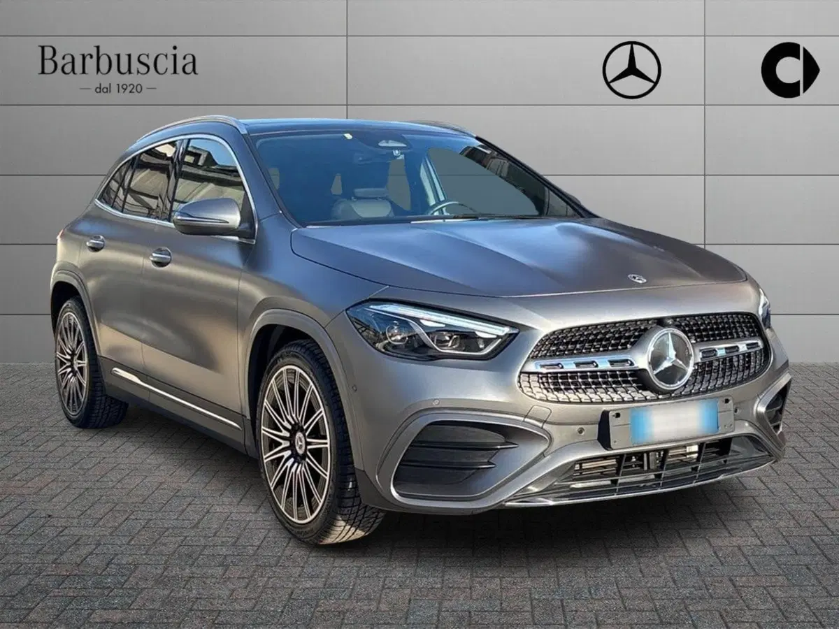 Mercedes-Benz GLA SUV usata a Pescara (2)