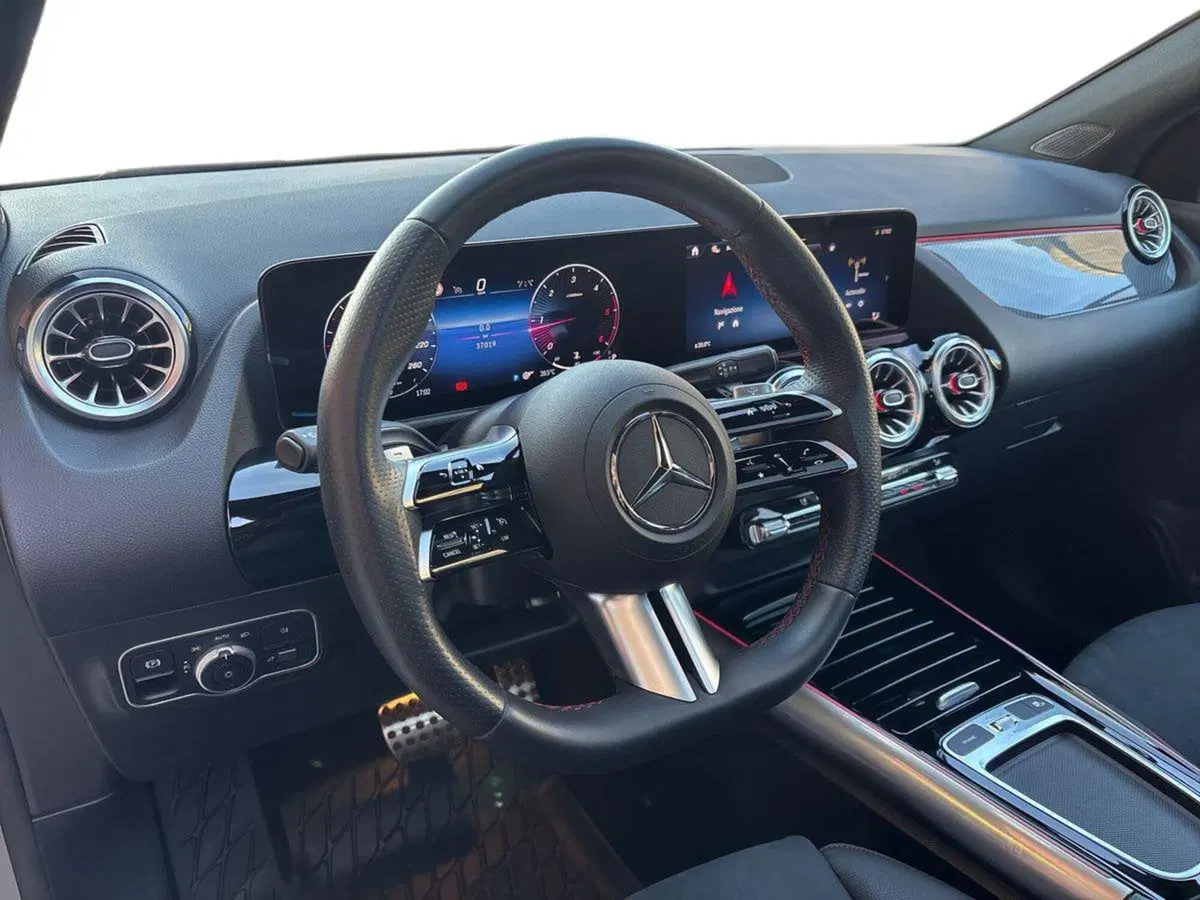 Mercedes-Benz GLA SUV usata a Pescara (8)
