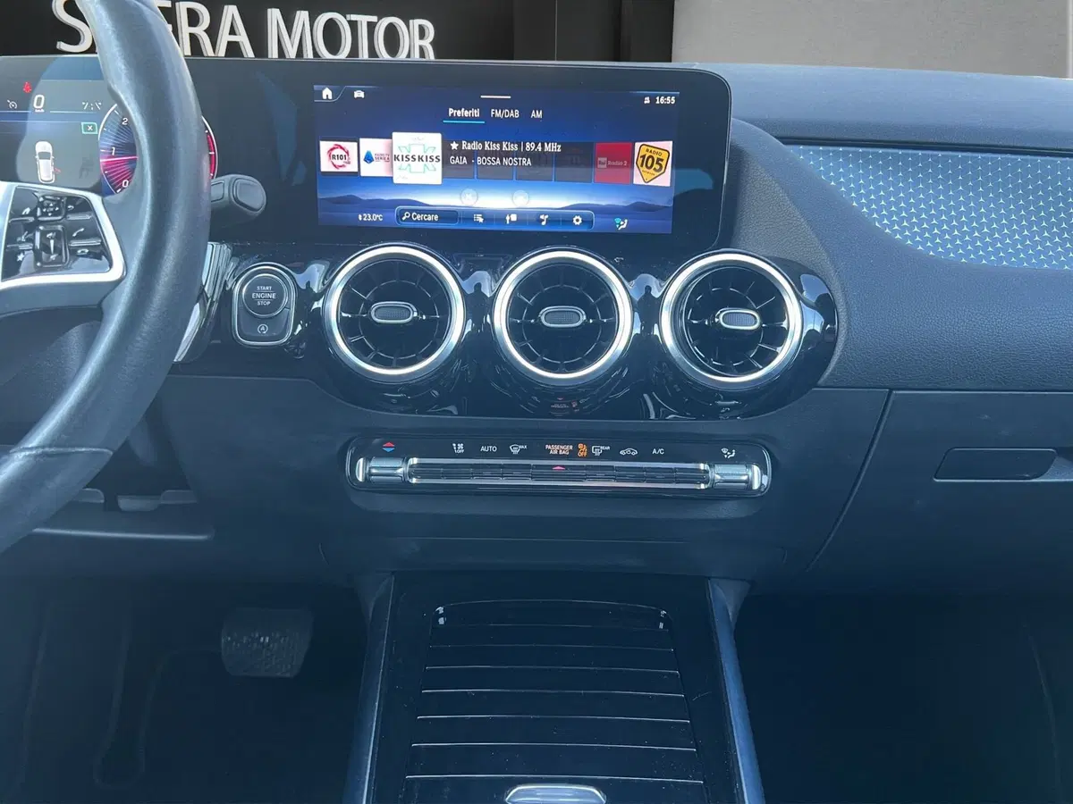 Mercedes-Benz GLA SUV usata a Cosenza (16)