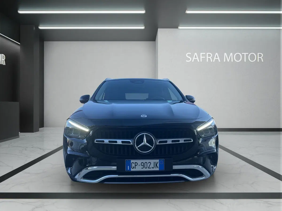 Mercedes-Benz GLA SUV usata a Cosenza (2)