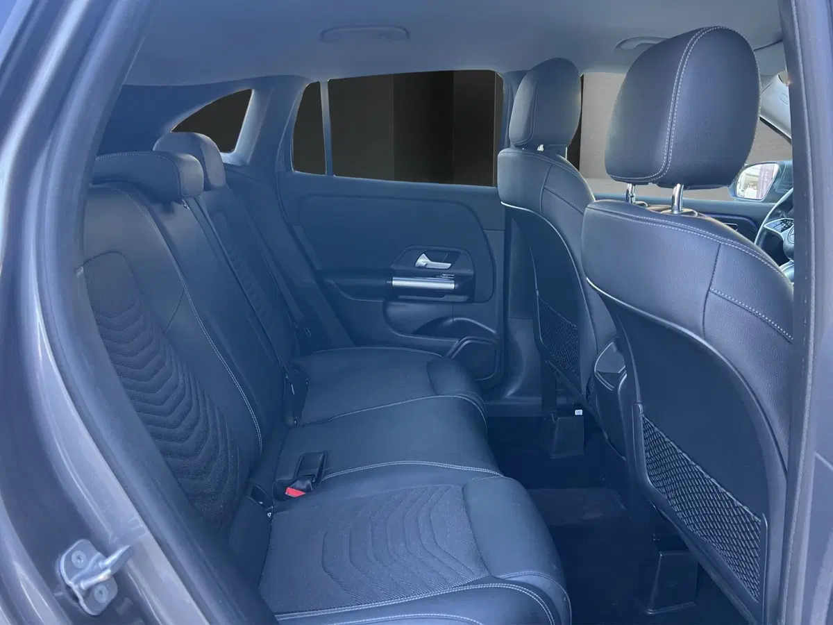 Mercedes-Benz GLA SUV usata a Cosenza (19)