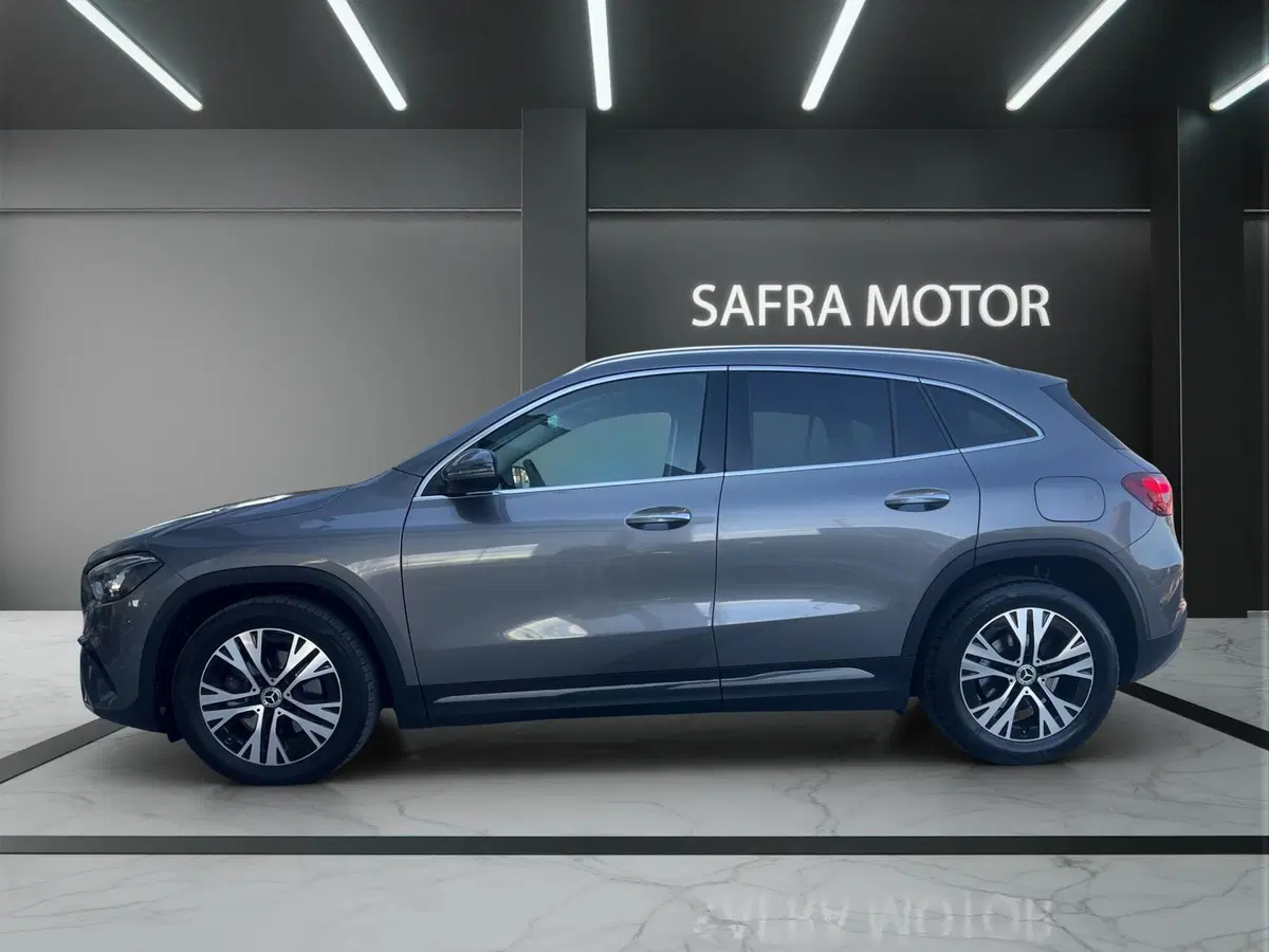 Mercedes-Benz GLA SUV usata a Cosenza (3)