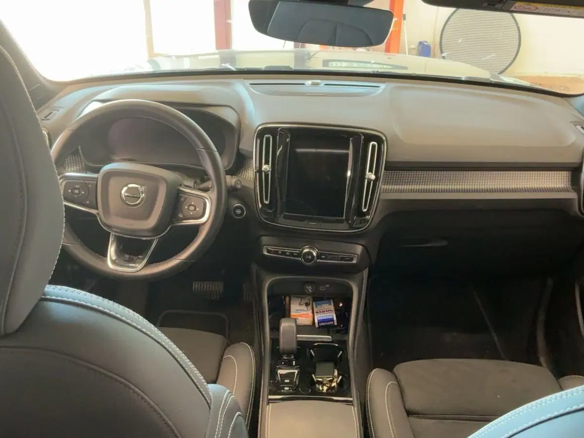Volvo XC40 usata a Como (7)