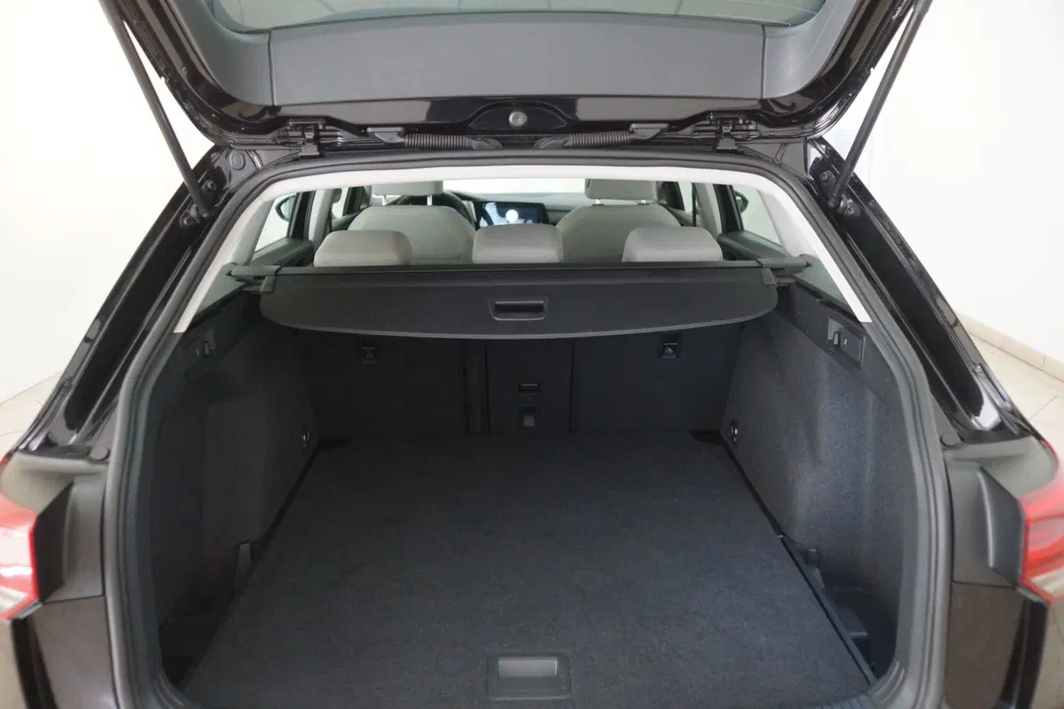 Volkswagen Golf Variant usata a Torino (7)