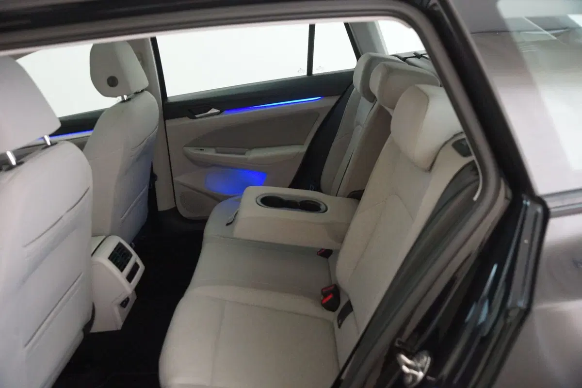 Volkswagen Golf Variant usata a Torino (8)