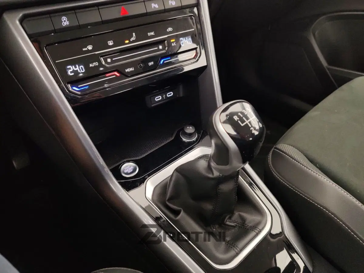 Volkswagen T-Roc usata a Massa-Carrara (11)