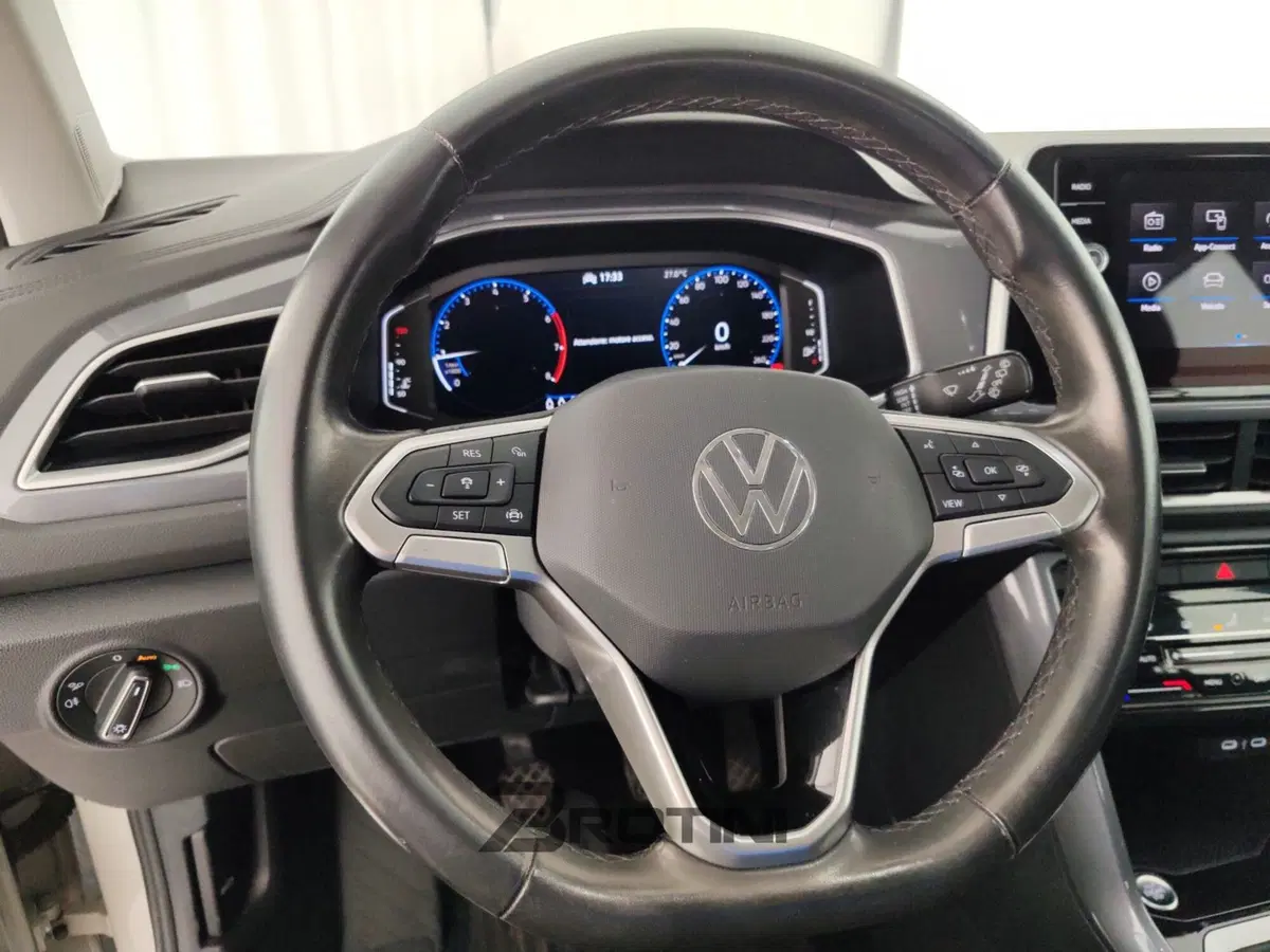 Volkswagen T-Roc usata a Massa-Carrara (14)