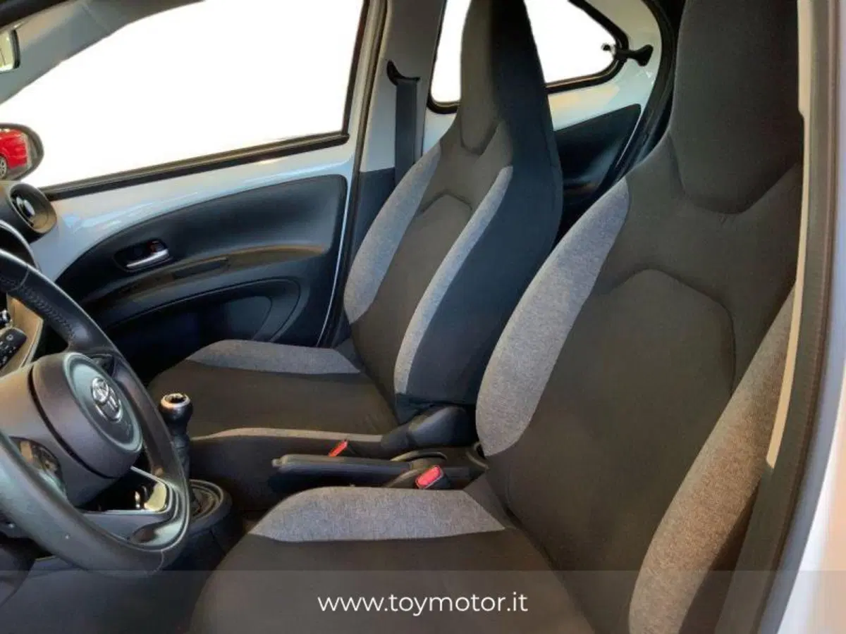 Toyota Aygo X usata a Perugia (14)