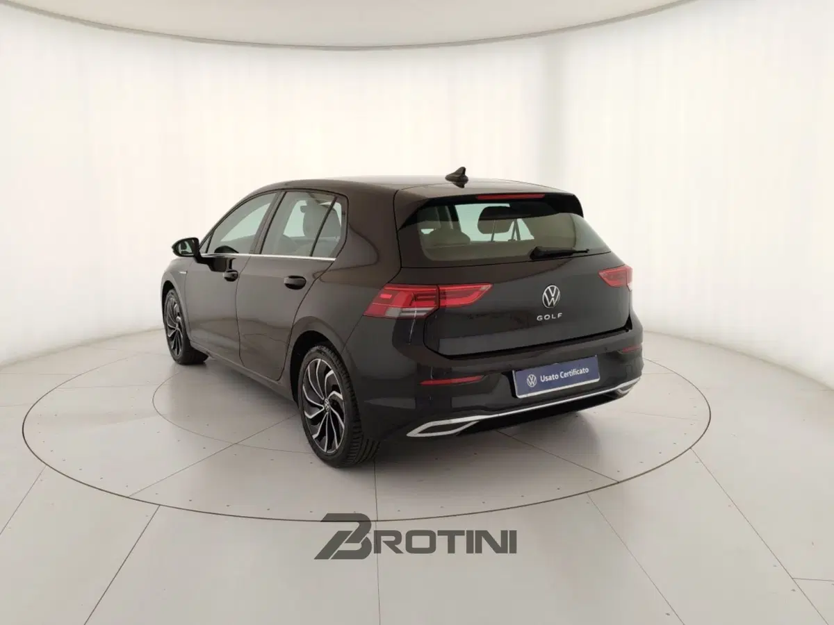 Volkswagen Golf usata a Massa-Carrara (2)