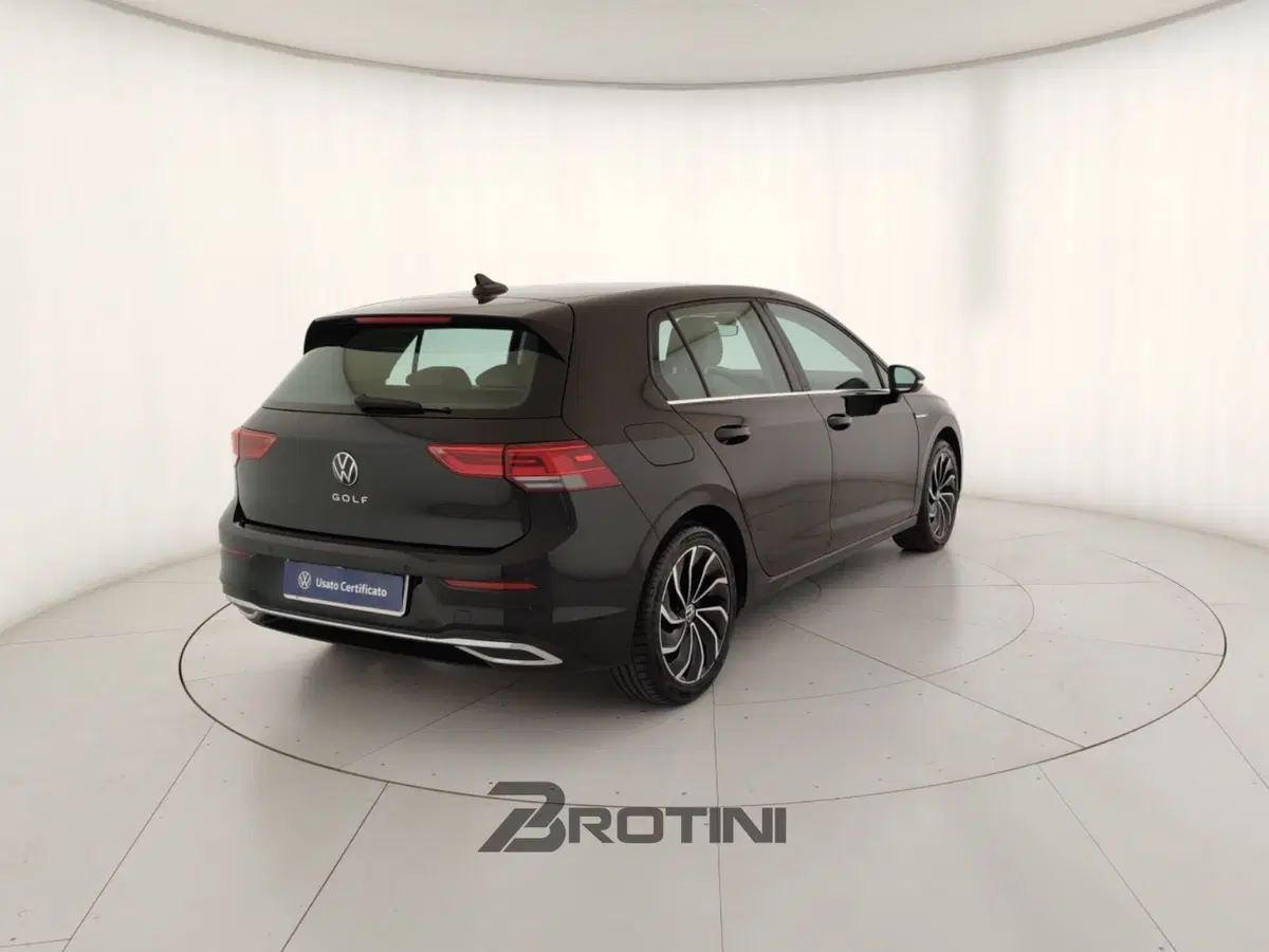Volkswagen Golf usata a Massa-Carrara (3)