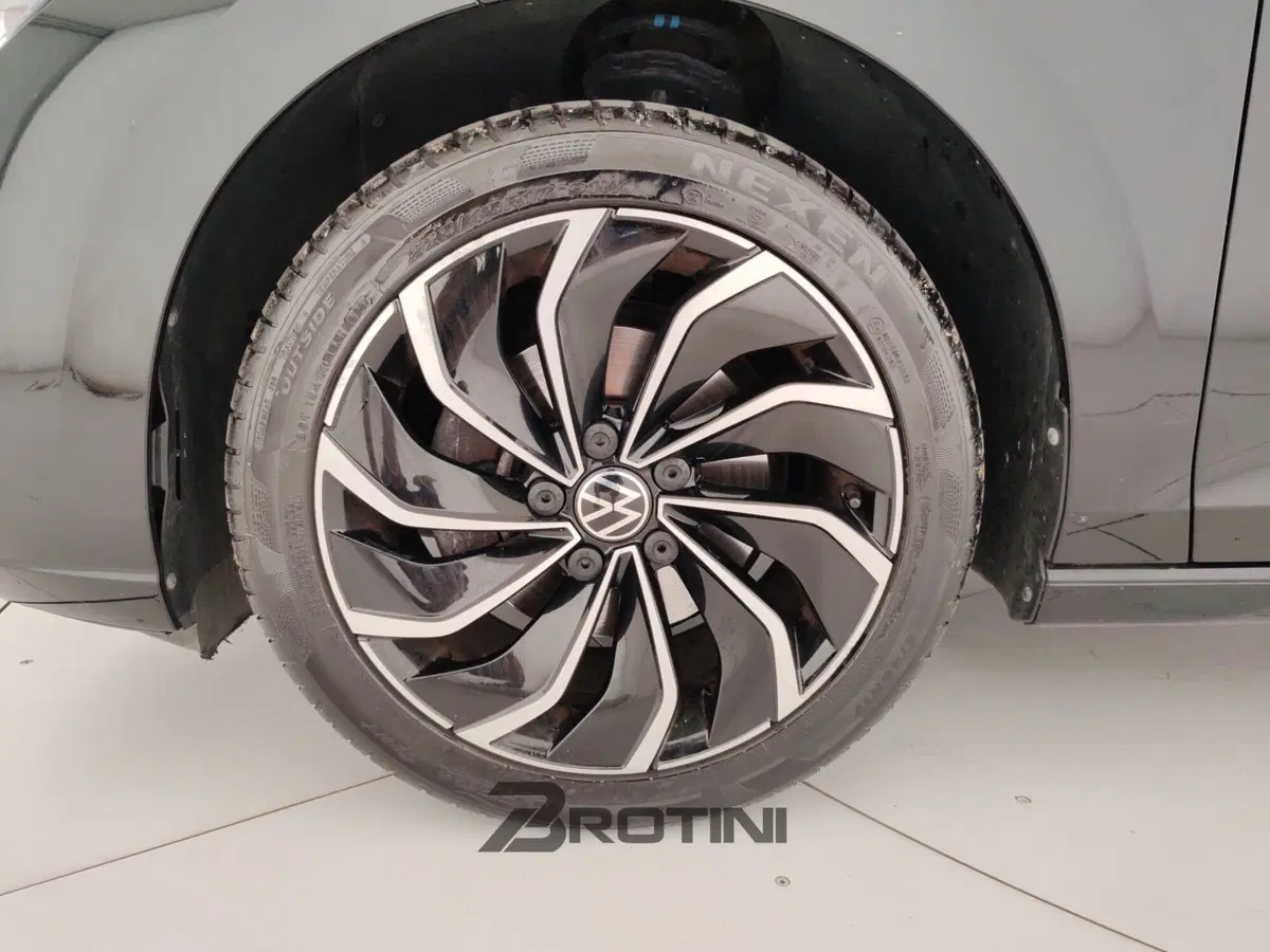 Volkswagen Golf usata a Massa-Carrara (6)