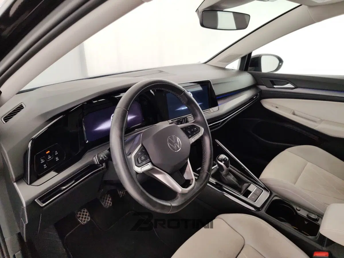 Volkswagen Golf usata a Massa-Carrara (8)