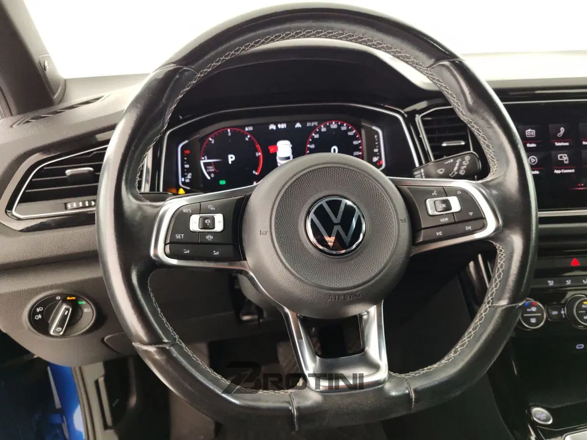 Volkswagen T-Roc usata a Massa-Carrara (14)