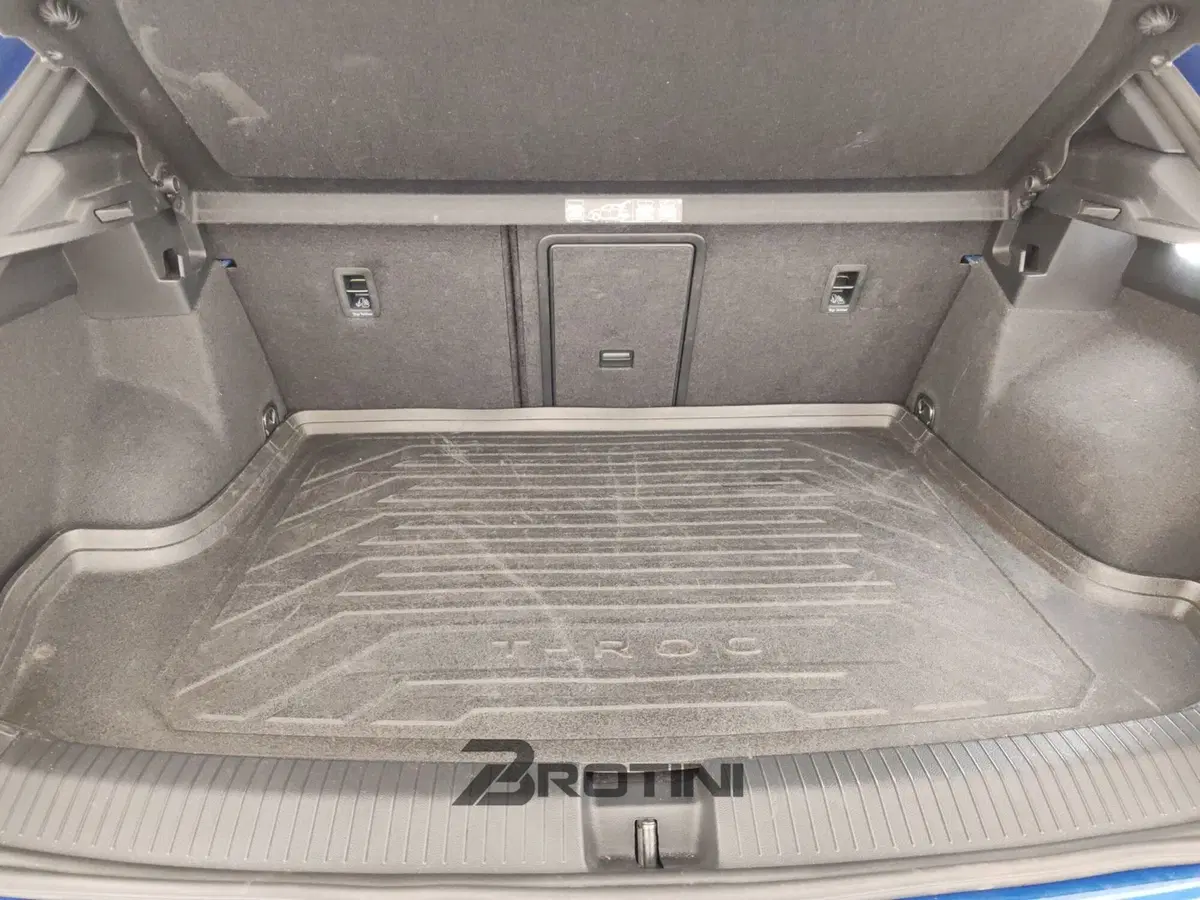 Volkswagen T-Roc usata a Massa-Carrara (15)