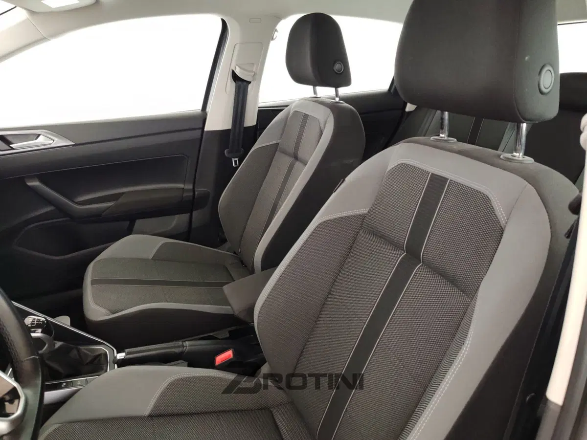 Volkswagen Polo usata a Massa-Carrara (10)