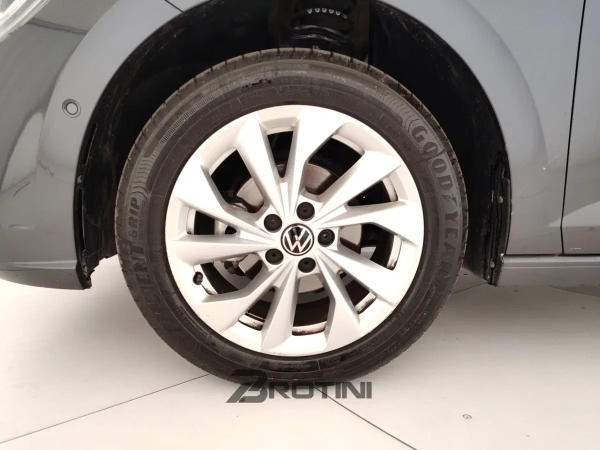Volkswagen Polo usata a Massa-Carrara (6)