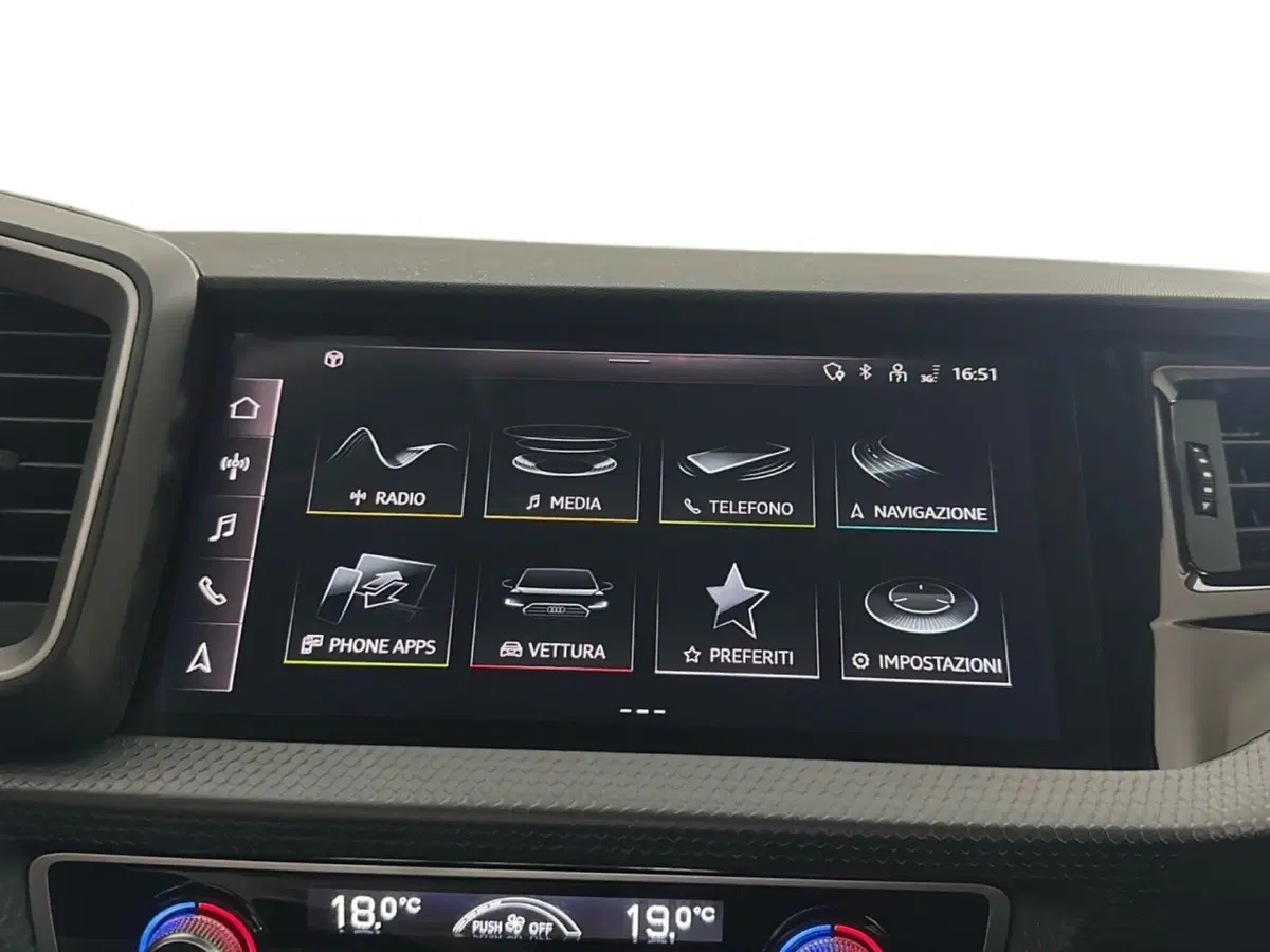 Audi A1 allstreet usata a Napoli (12)