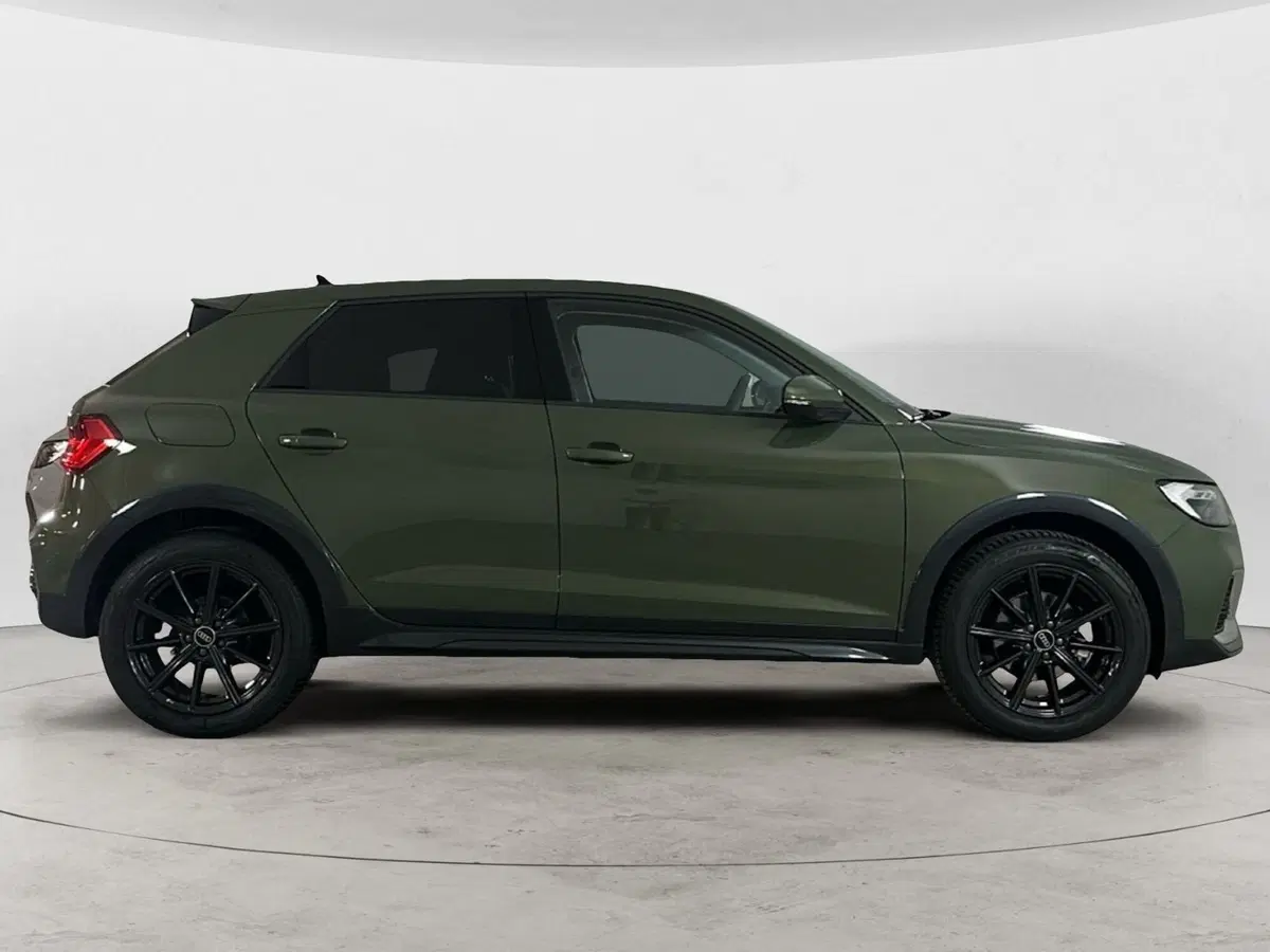 Audi A1 allstreet usata a Napoli (5)