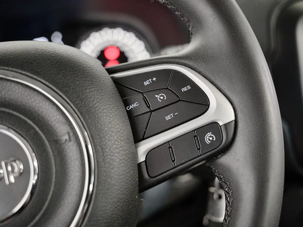 Jeep Renegade usata a Prato (10)