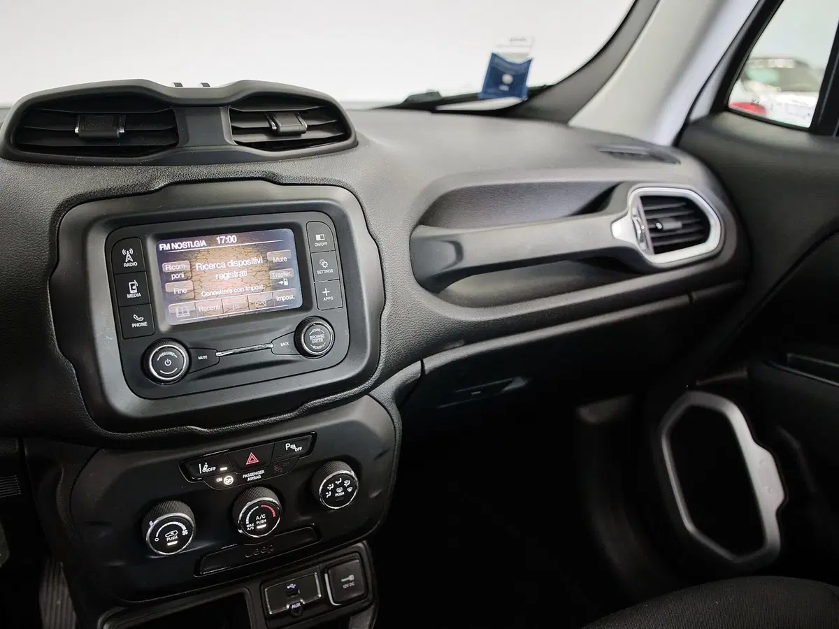 Jeep Renegade usata a Prato (14)