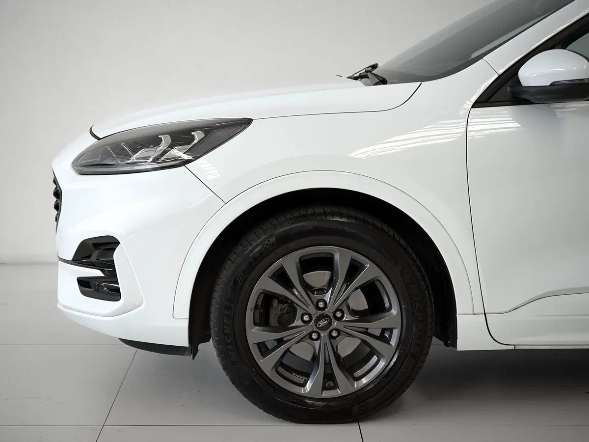 Ford Kuga usata a Prato (4)