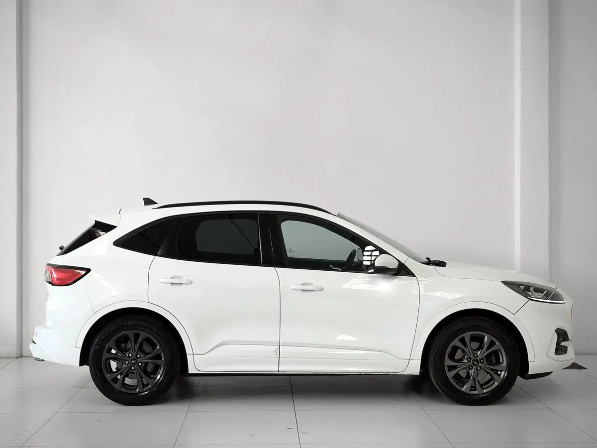 Ford Kuga usata a Prato (6)